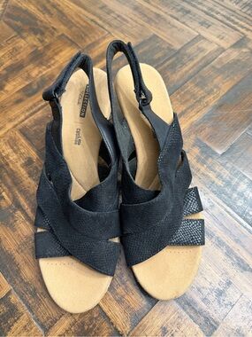 Collection by Clarks Soft Cushion Women's Black Slingback Wedges size 11